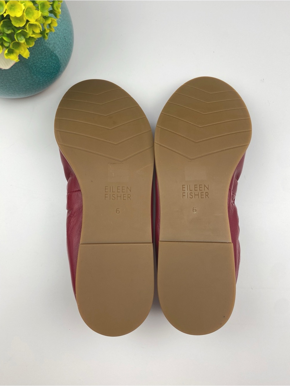 Eileen Fisher Notion Nappa Leather Cranberry Ballet Flats Sz 6 - Picture 7 of 9
